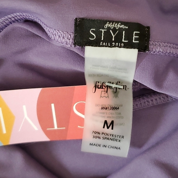 FabFitFun High Waisted Teal Leggings Size M - Picture 7 of 7